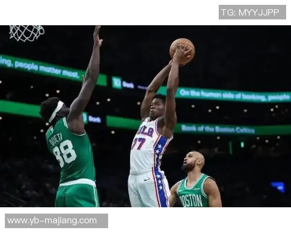 东里三分失准却逆转胜利夯夯维亚表现惊艳湖人三笔引援成就巨大成功